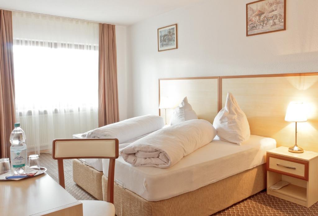 Hotel Ganita Weil Am Rhein Room photo